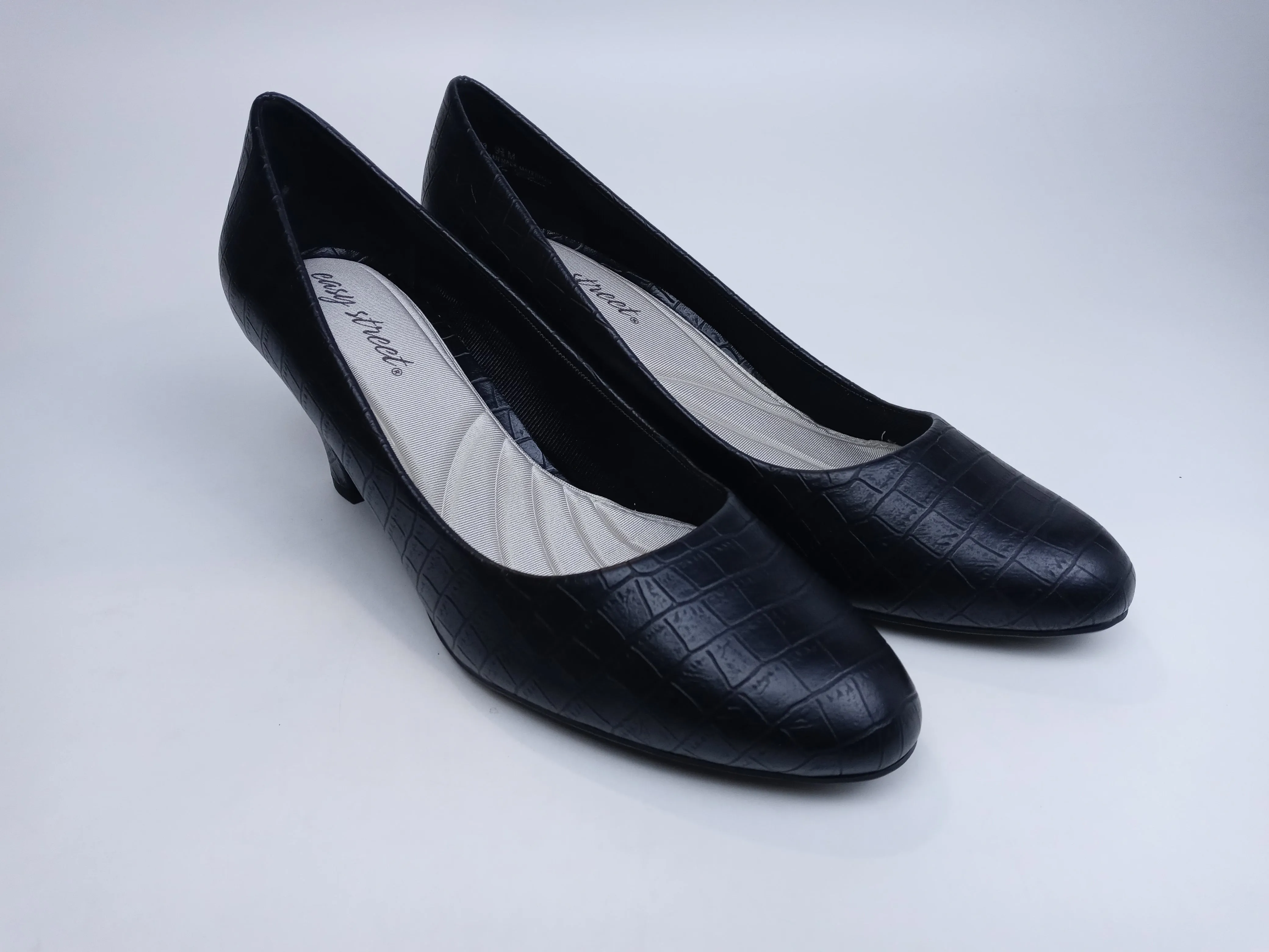 Easy Street Women Fabulous Pump Black Croco 9.5 Medium US Pair of Shoes