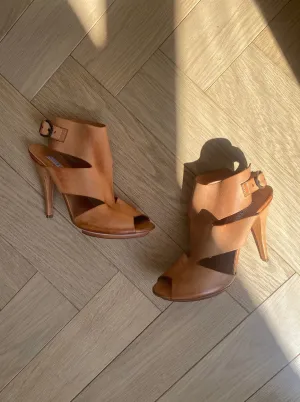 VIC MATI Sandals Size 39