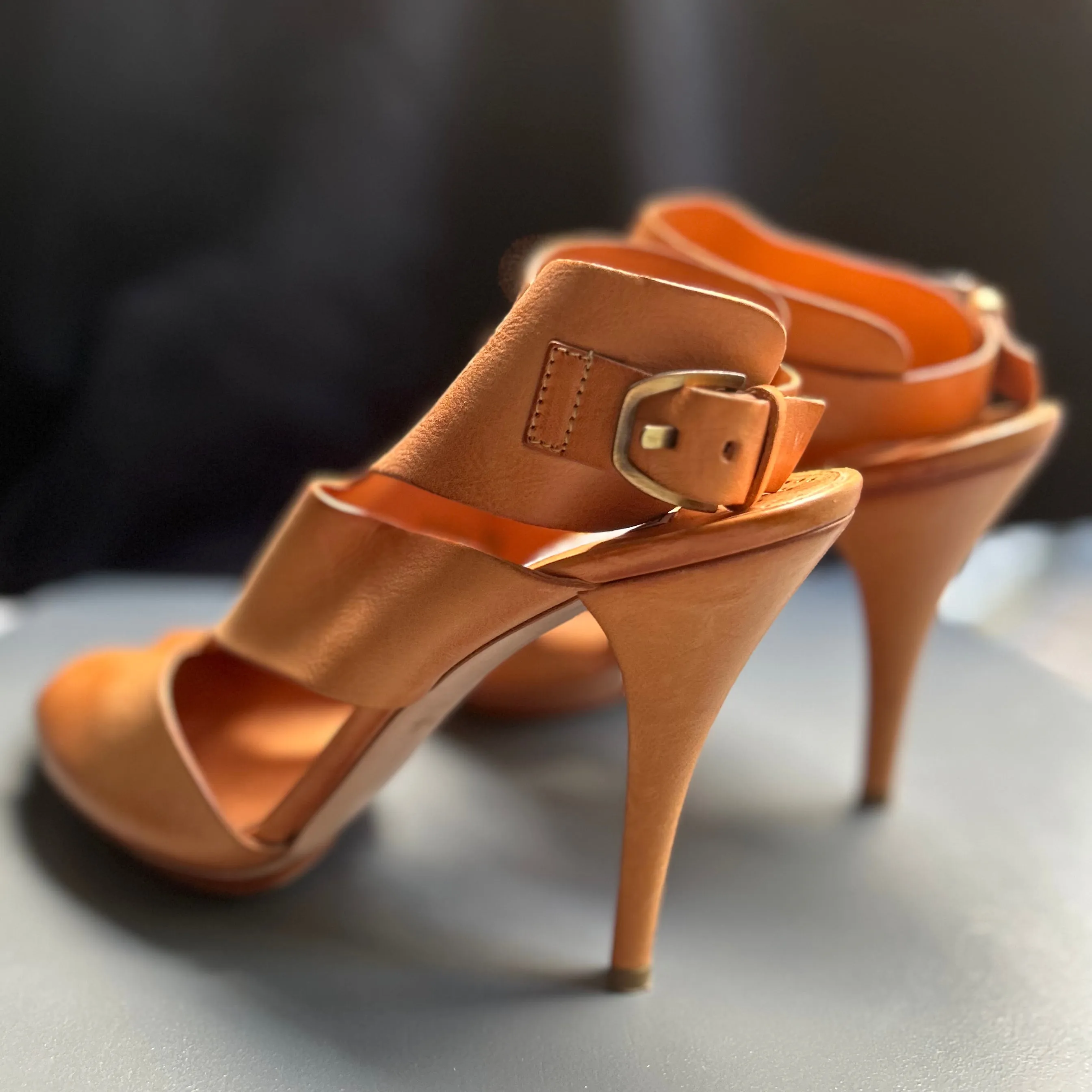 VIC MATI Sandals Size 39